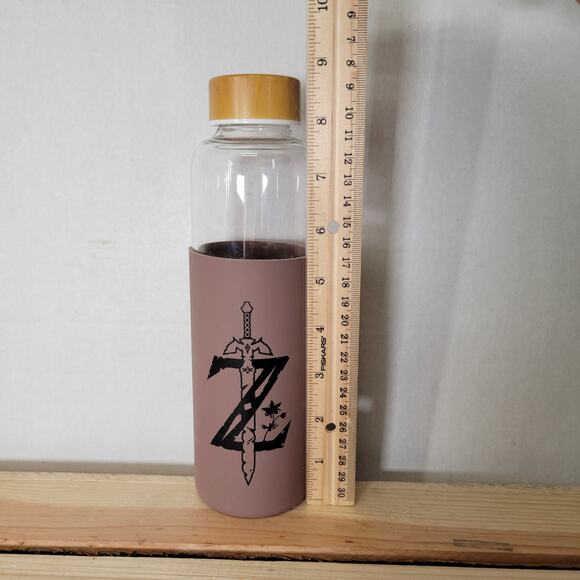 The Legend Of Zelda Glass Bottle w/ Rubber Grip & Screw On Lid by Culturefly - Picture 7 of 7